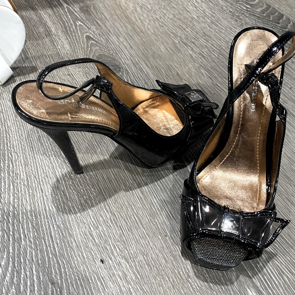 BCBGENERATION Black Heels size 6.5